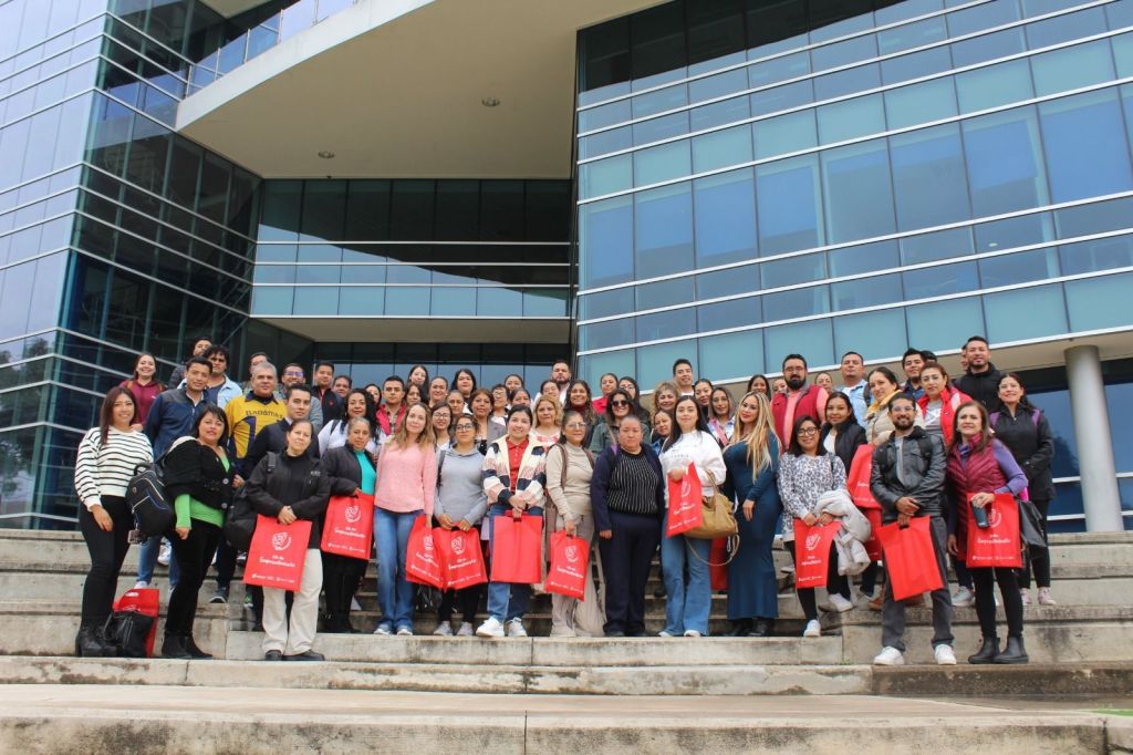  Docentes y personal bibliotecario municipales, listos para implantar actividades en tema de&nbsp;emprendimiento
