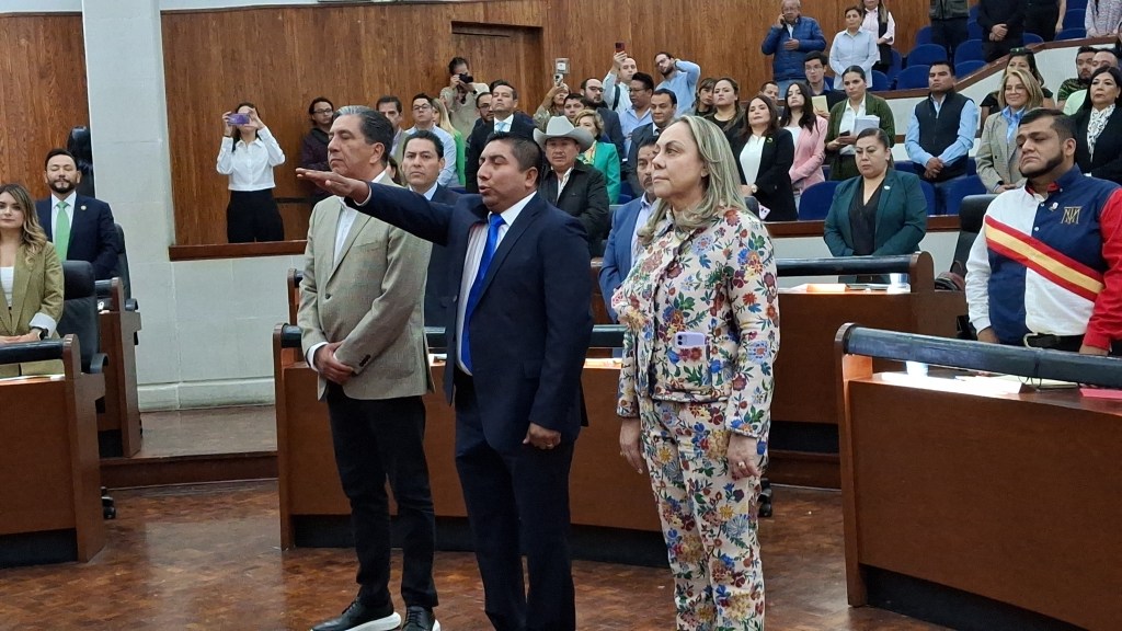 MARCELINO RIVERA RINDIÓ PROTESTA COMO DIPUTADO DEL CONGRESO DEL&nbsp;ESTADO.