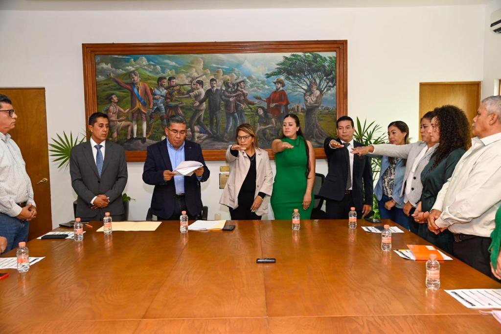 CON COMPROMISO Y UNIDAD, GABINETE EN SOLEDAD DE GRACIANO SÁNCHEZ INICIA&nbsp;FUNCIONES