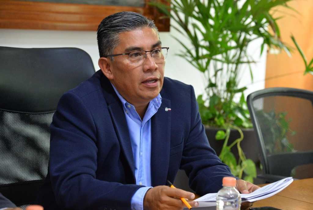 JUAN MANUEL NAVARRO MUÑIZ LLAMA A CABILDO A UNIDAD Y SERVIR SIN&nbsp;DISTINGOS