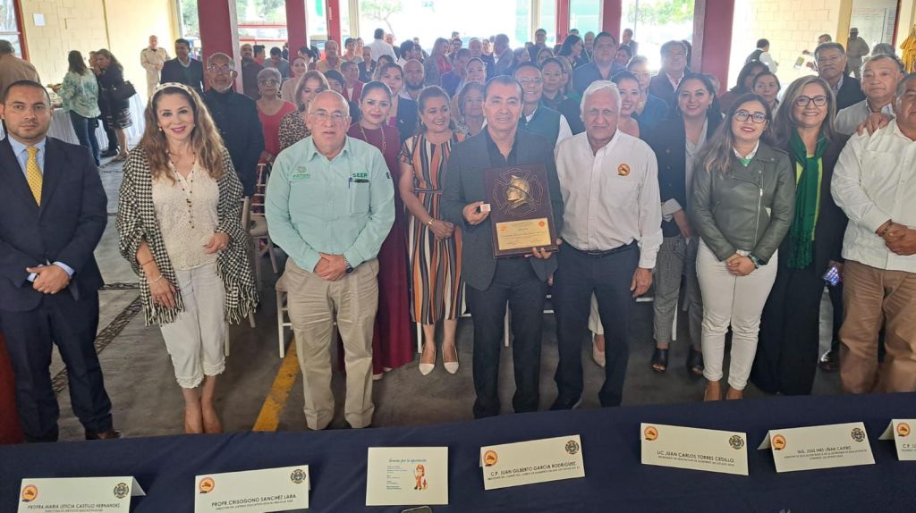 INICIA COLECTA EN ESCUELAS DEL SEER PARA BRINDAR APOYO A BOMBEROS
