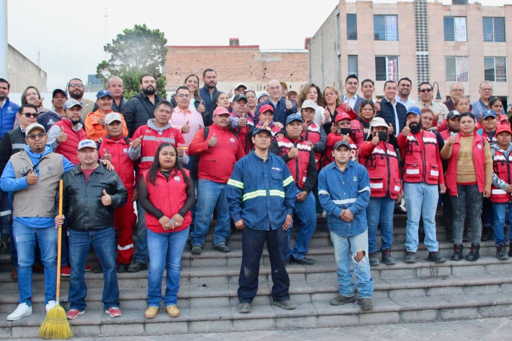 La Plaza de Fundadores brilla de nuevo, con las acciones del tercero de 100 Días de Talacha del Alcalde&nbsp;Galindo