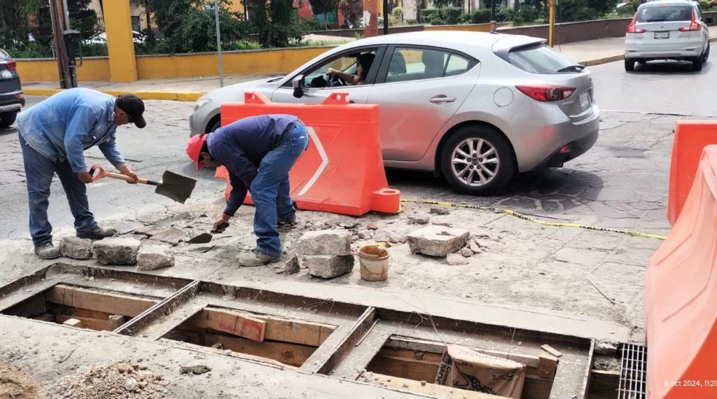 Ayuntamiento de la Capital repone rejillas en esquina de Uresti y&nbsp;Arista