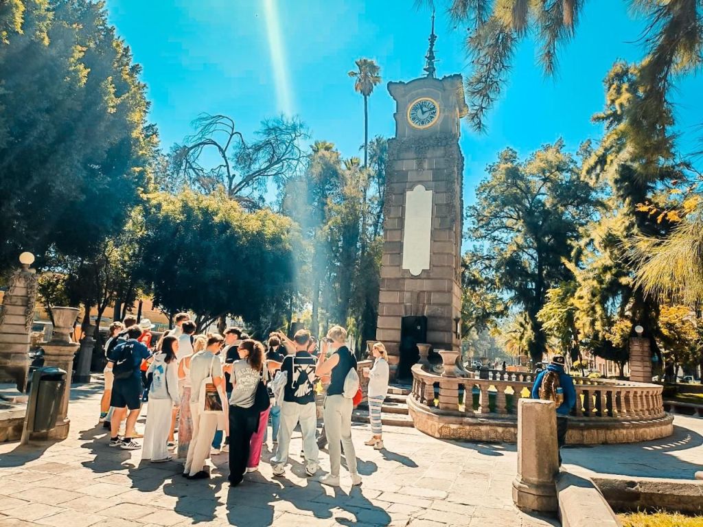 Unidad de Gestión del Centro Histórico rehabilitó el emblemático reloj del Jardín&nbsp;Colón