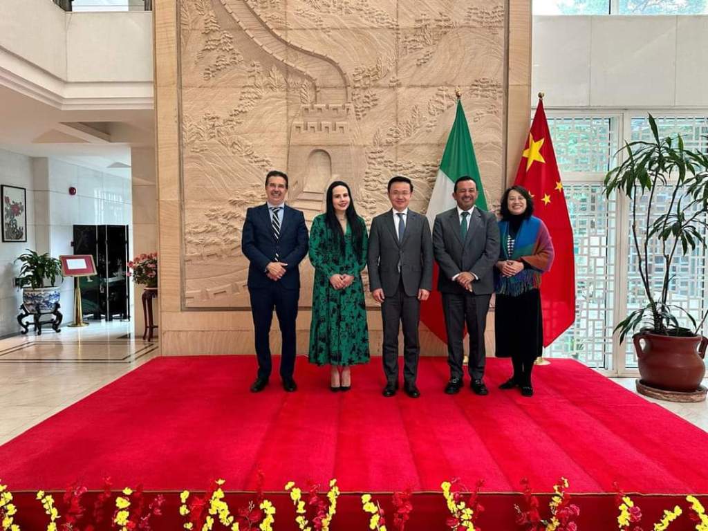 EJECUTIVO ESTATAL PRESENTA A EMBAJADOR DE CHINA INCENTIVOS A NUEVAS&nbsp;EMPRESAS