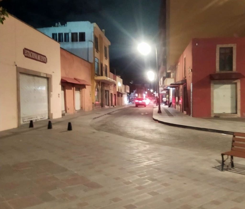 Gobierno de la Capital repara alumbrado en la Plaza del&nbsp;Carmen