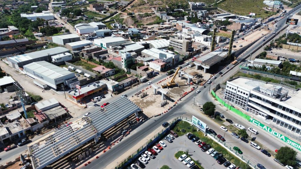 CONTINÚA MONTAJE DE TRABES EN PROYECTO DE PUENTE CORONEL&nbsp;ROMERO