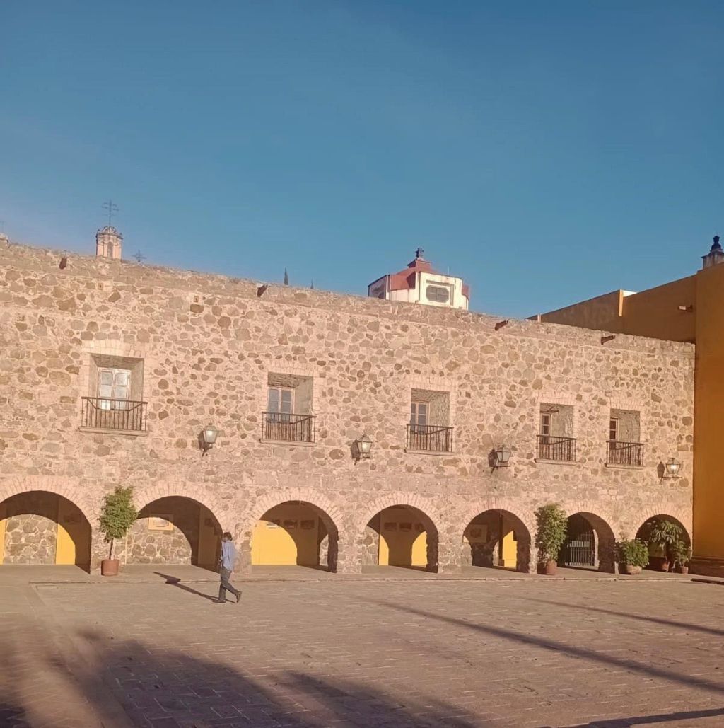 Gobierno de la Capital detecta y corrige fallas en el alumbrado de la Plaza de&nbsp;Aranzazú