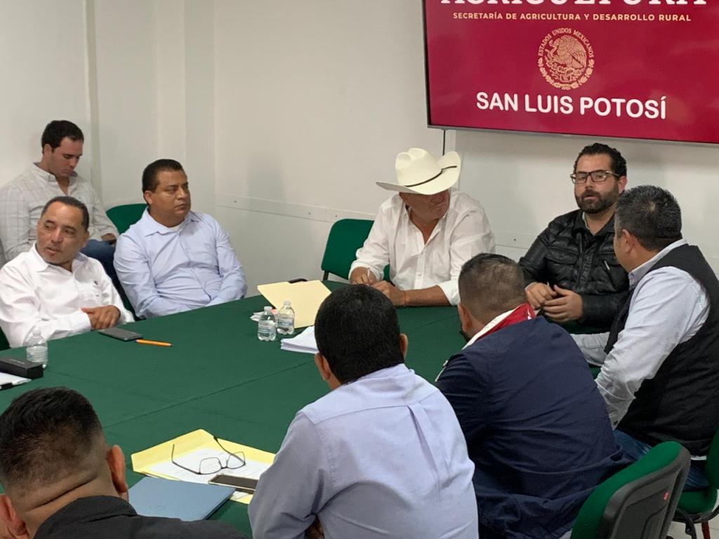 GOBIERNOS ESTATAL Y FEDERAL SUMAN MÁS APOYO A PRODUCTORES AGROPECUARIOS DE&nbsp;SLP
