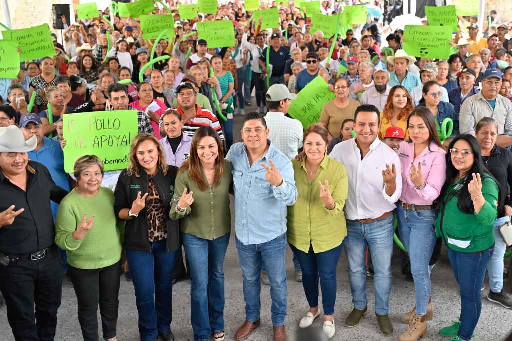 RICARDO GALLARDO ACERCA APOYO A FAMILIAS DE CEDRAL CON MÁS INFRAESTRUCTURA 