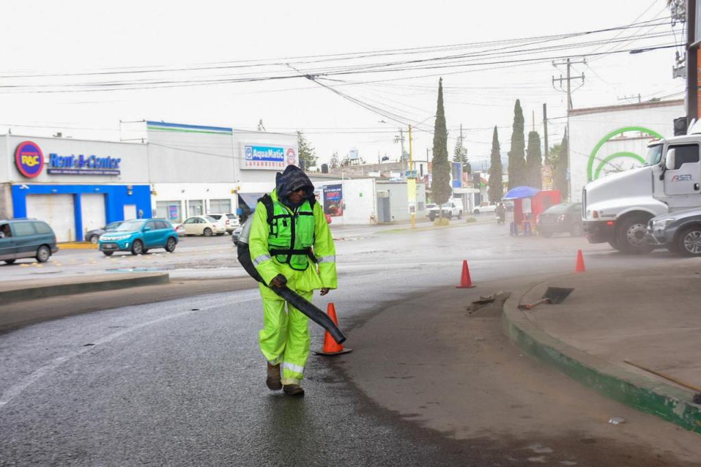 GOBIERNO DE SOLEDAD ARRANCA LIMPIEZA Y MEJORA DE LA IMAGEN URBANA EN BULEVAR VALLE DE LOS&nbsp;FANTASMAS