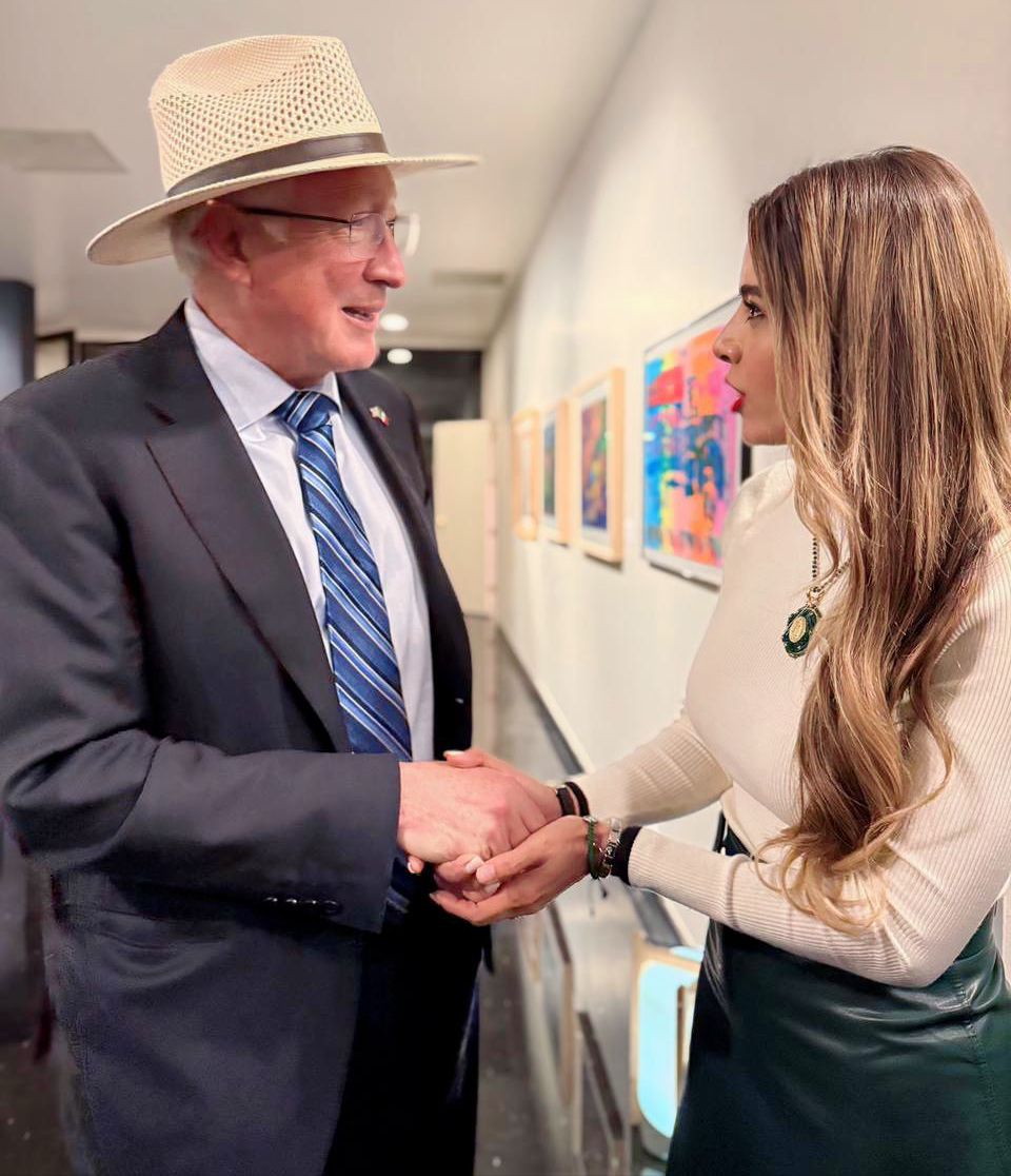 RUTH GONZÁLEZ SILVA Y KEN SALAZAR FORTALECEN COOPERACIÓN EN SEGURIDAD Y RELACIONES&nbsp;BILATERALES