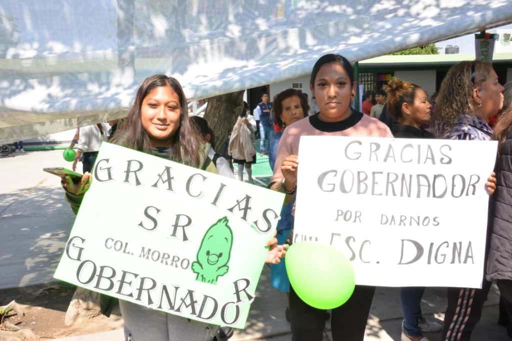 DOCENTES Y PADRES DE FAMILIA CELEBRAN TRANSFORMACIÓN EDUCATIVA EN SOLEDAD DE GRACIANO SÁNCHEZ