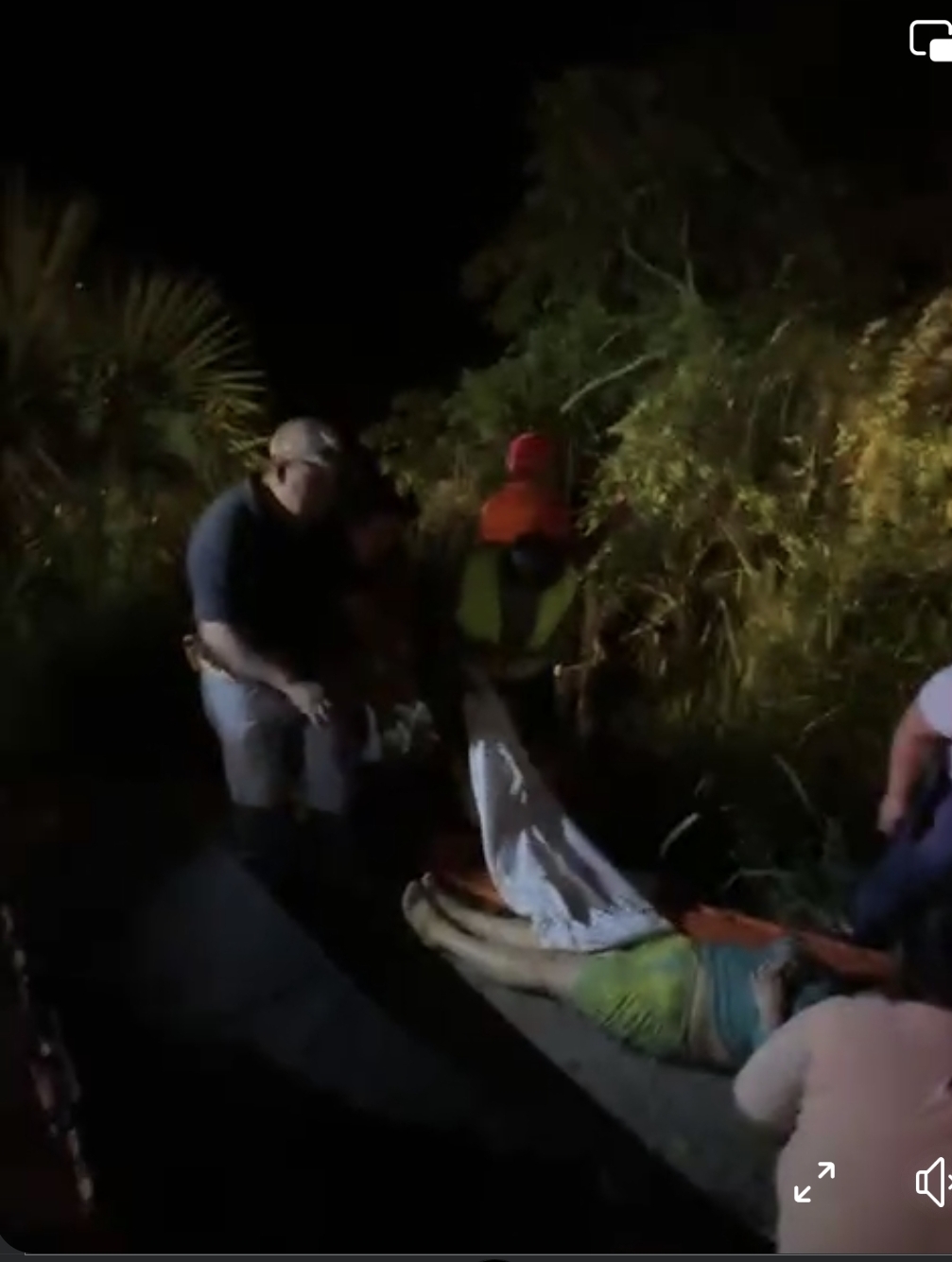 ATIENDE GOBIERNO PERCANCE DE TURISTAS EN EL TRAMO CIUDAD VALLES – EL&nbsp;NARANJO