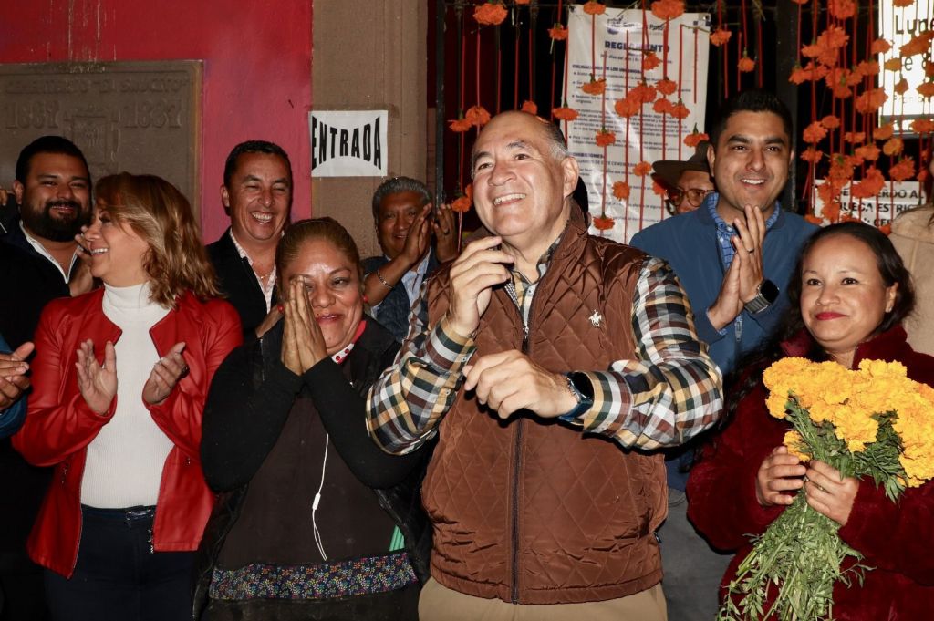 Nace una nueva tradición en SLP: el Panteón Municipal del Saucito permanece abierto las 24 horas de este Día de&nbsp;Muertos