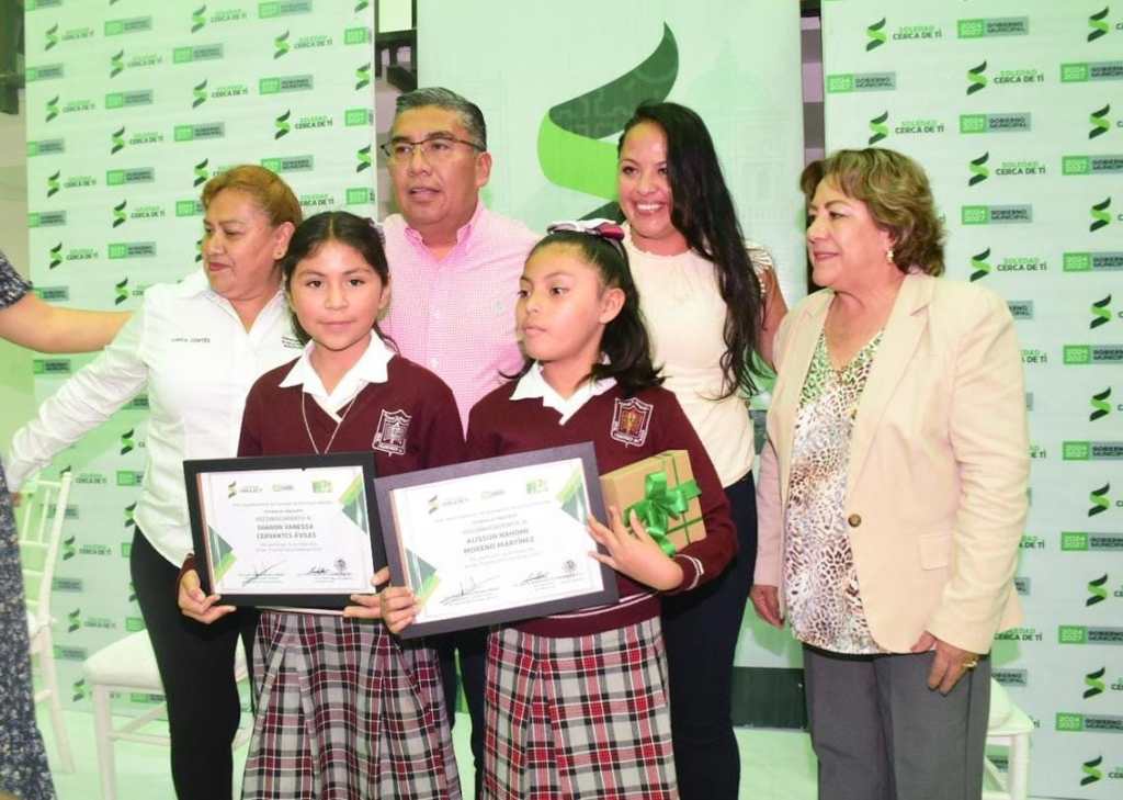 JUAN MANUEL NAVARRO ANUNCIA PLAN INÉDITO DE TRANSFORMACIÓN DE 100 ESCUELAS EN SOLEDAD