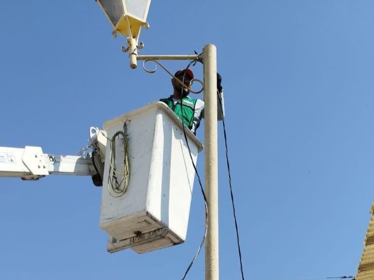 EN SUS PRIMEROS 30 DÍAS, EL GOBIERNO DE SOLEDAD MEJORA EL ALUMBRADO PÚBLICO EN MÁS DE 70&nbsp;COLONIAS