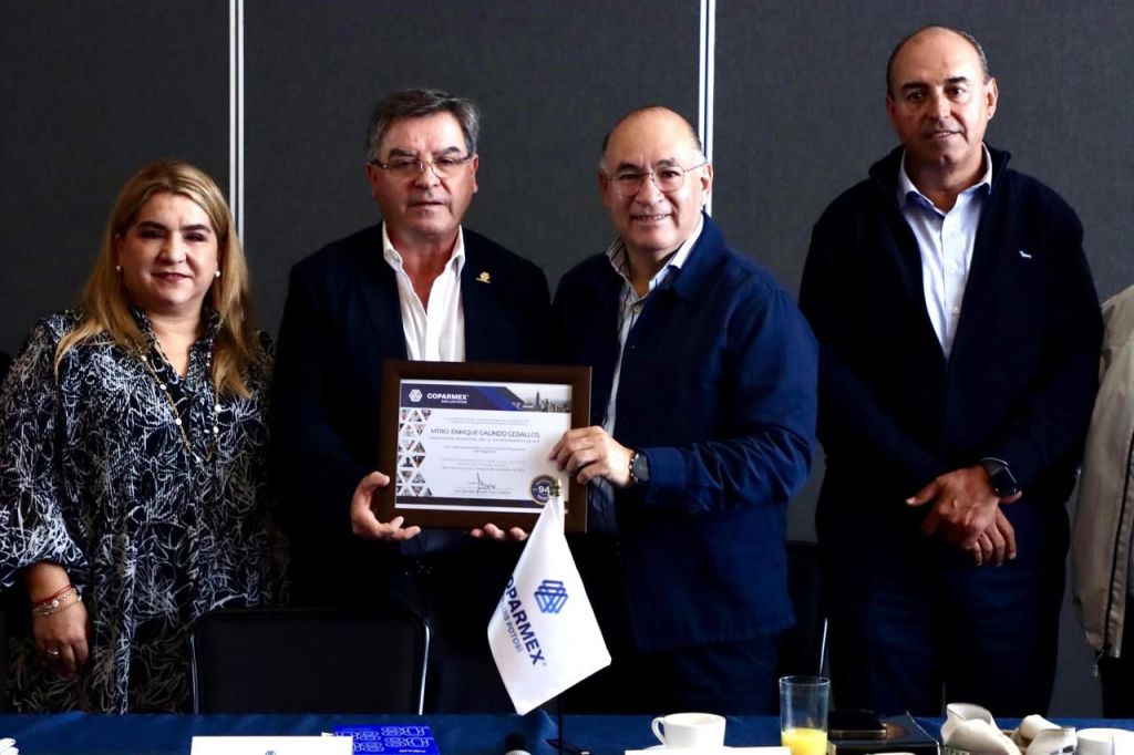 Alcalde Galindo convoca a empresarios a definir el rumbo de la ciudad; sostiene encuentro en&nbsp;Coparmex