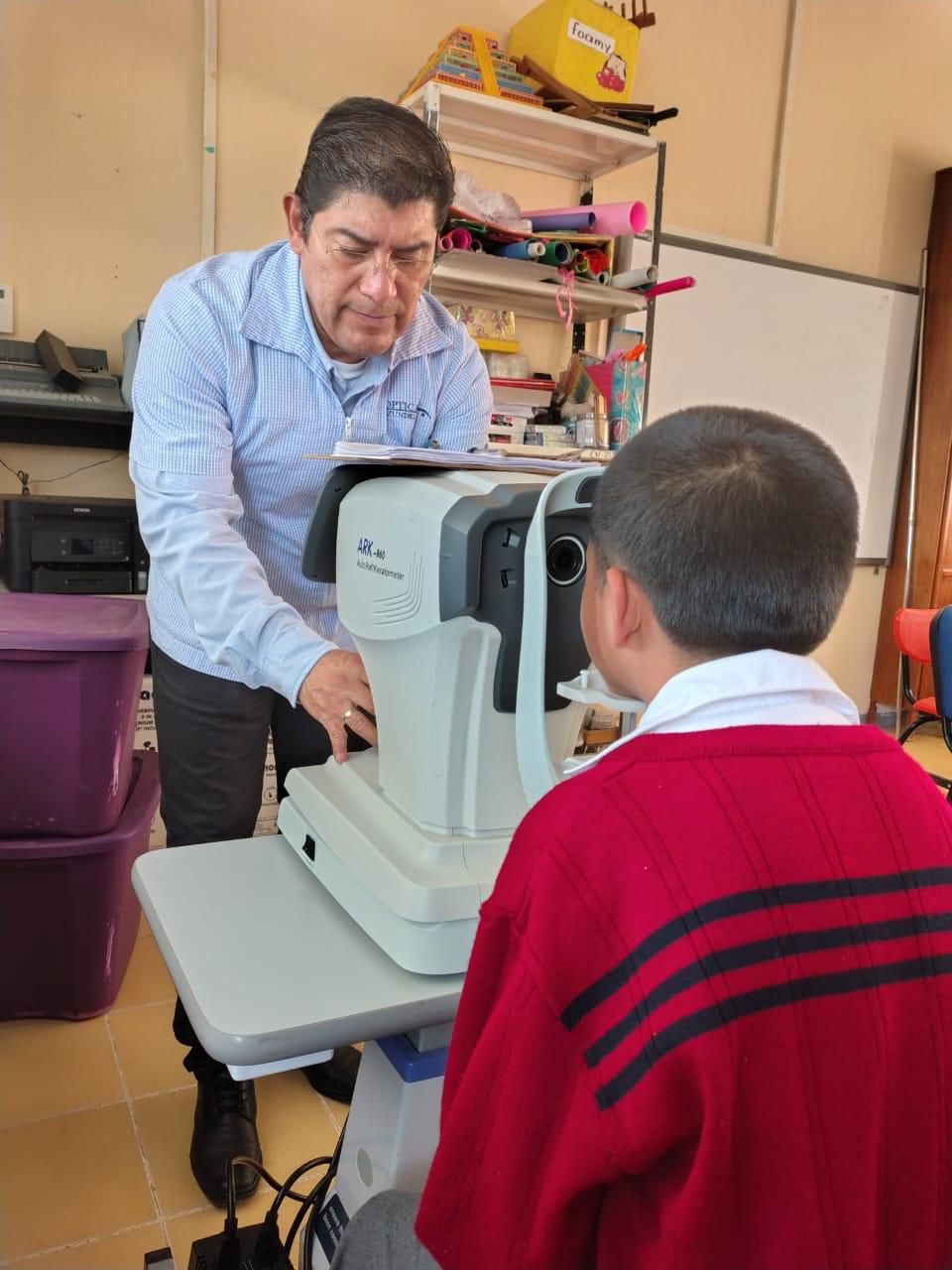 DIF Municipal realiza exámenes de la vista a estudiantes de primaria, secundaria y bachillerato del Sistema Educativo&nbsp;Municipal
