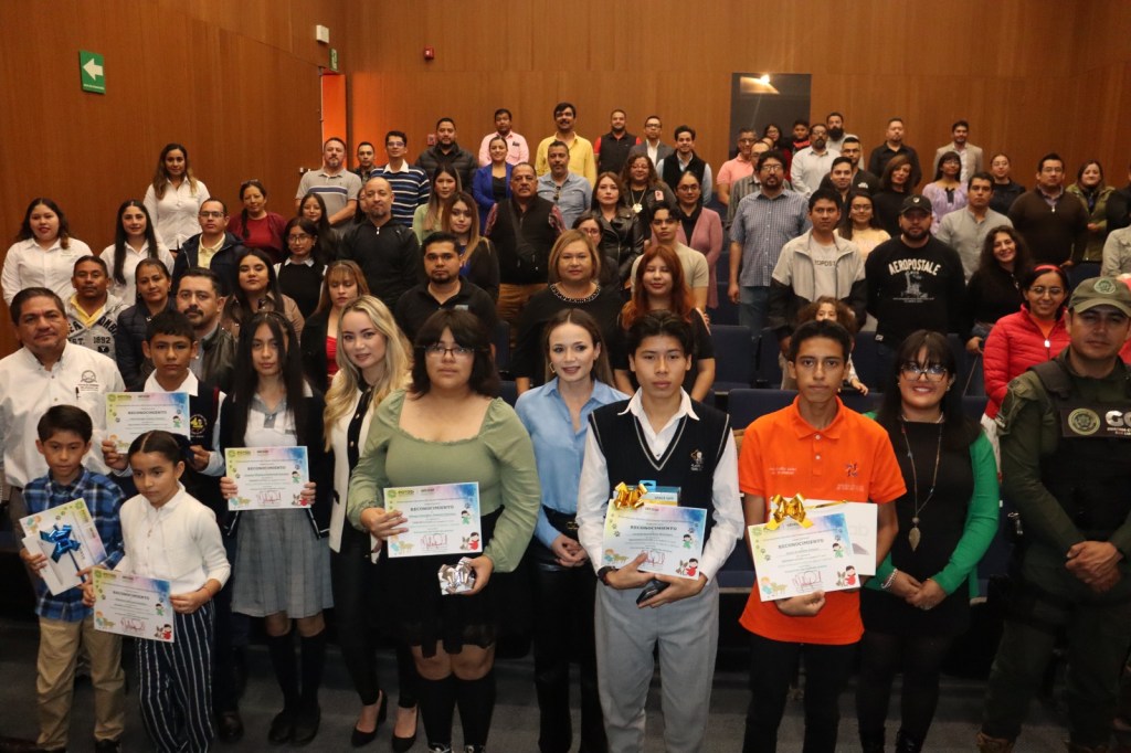 PREMIAN A GANADORES DE CONCURSO DE DIBUJO Y PINTURA SOBRE&nbsp;PREVENCIÓN