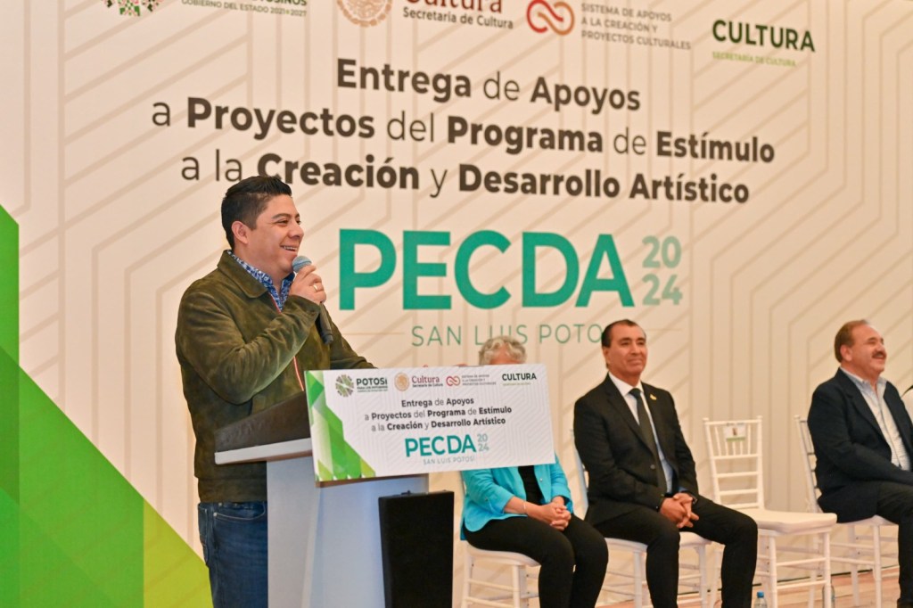 RICARDO GALLARDO BRINDA MÁS APOYO A LAS Y LOS ARTISTAS&nbsp;POTOSINOS
