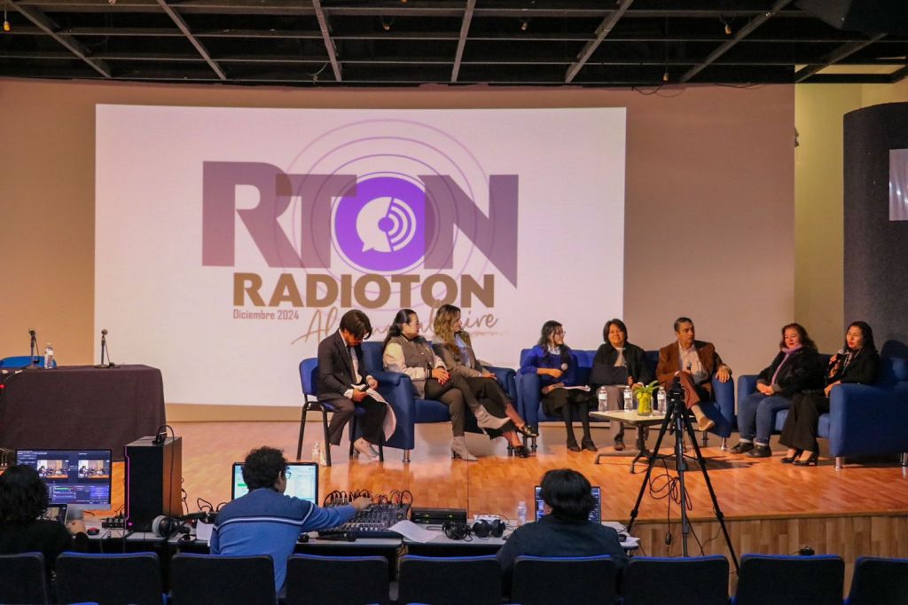 Con 16 horas de transmisión continua, estudiantes de la Facultad de Ciencias de la Comunicación de la UASLP efectuaron el Radiotón 2024