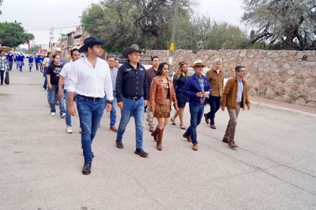 «Día de Talacha fomenta cercanía con la gente y resuelve peticiones ciudadanas»: Regidor Rubén&nbsp;Lárraga