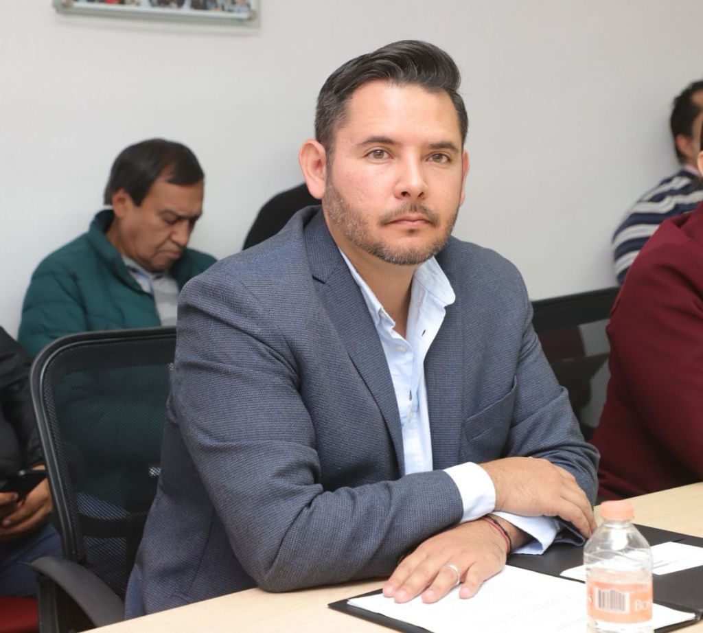 Para atender las necesidades ciudadanas es indispensable contar con mayores recursos: Regidor Rubén&nbsp;Lárraga