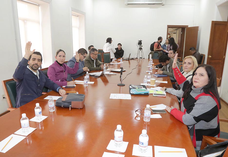 EN COMISIONES APRUEBAN LAS INICIATIVAS DE LEYES DE INGRESOS DE LOS MUNICIPIOS DE EL NARANJO, MATEHUALA Y&nbsp;MEXQUITIC