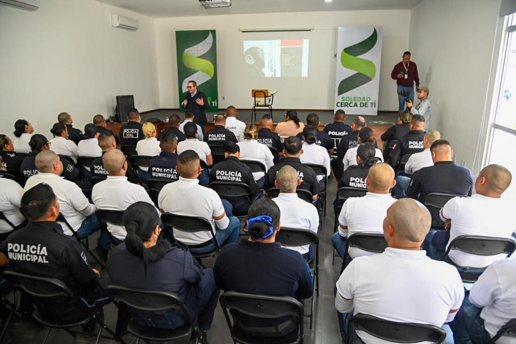 CON CAPACITACIÓN A POLICÍAS, AYUNTAMIENTO DE SOLEDAD CONMEMORA DÍA INTERNACIONAL DE LOS DERECHOS HUMANOS