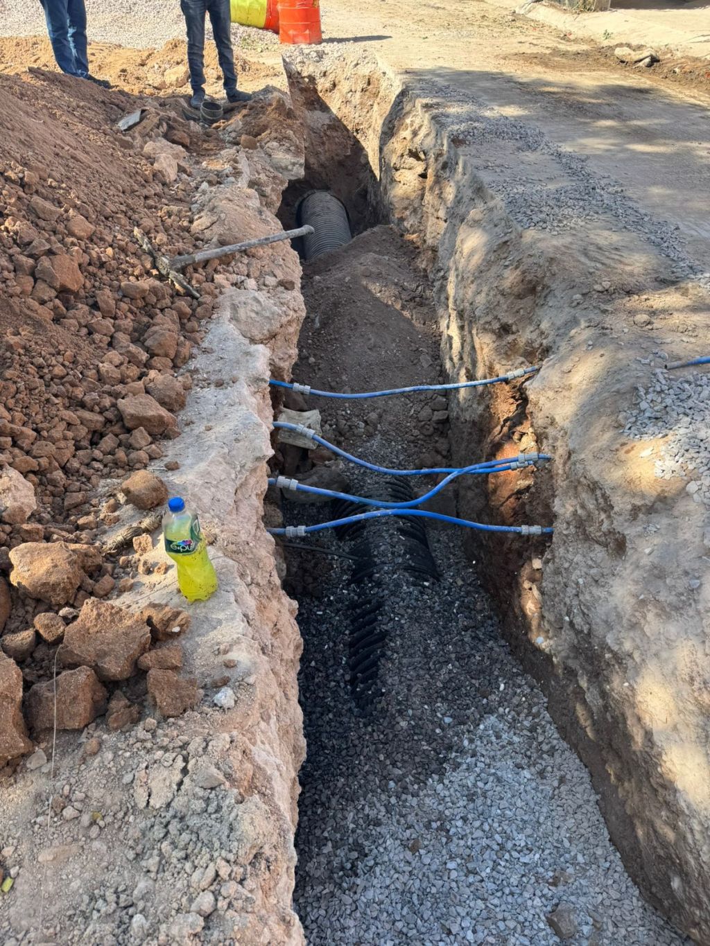 Por trabajos en la red sanitaria, Interapas mantiene cierres viales en las colonias Jaime Torres Bodet y Trojes del&nbsp;Sur.