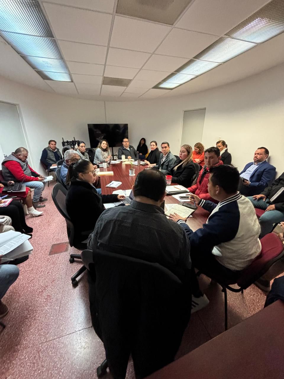 Gobierno de la Capital afina los detalles para el Refrendo 2025, con el fin de facilitar la regularización de&nbsp;negocios