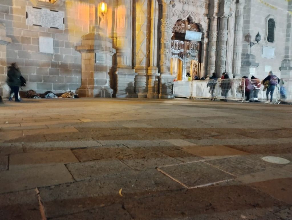 Gobierno de la Capital implementa acciones de limpieza en la Calzada de&nbsp;Guadalupe