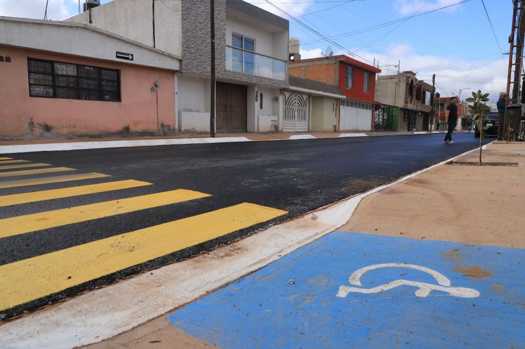 En los últimos días de 2024, el trabajo del Gobierno de la Capital no se detiene; Alcalde Galindo entrega nueva calle en Los&nbsp;Álamos