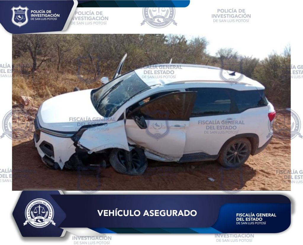 FISCALÍA POTOSINA ASEGURA VEHÍCULO ABANDONADO EN CARRETERA DE VILLA DE RAMOS