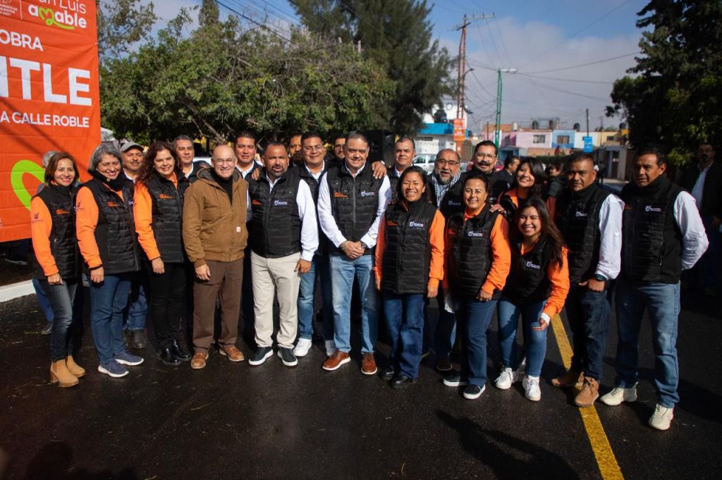 En Navidad sigue el trabajo del Gobierno de la Capital: Alcalde Galindo entrega pavimentación en fraccionamiento&nbsp;Tecnológico
