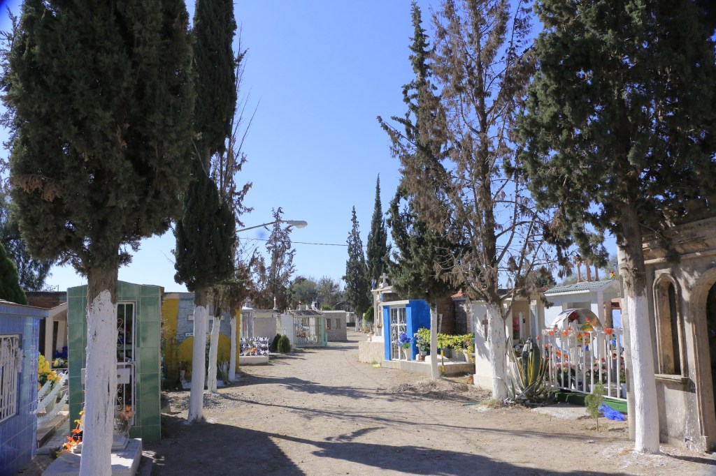 CONCEJO DE VILLA DE POZOS REALIZA MEJORAS AL PANTEÓN&nbsp;MUNICIPAL