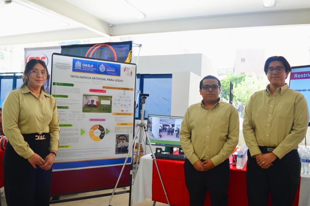 Estudiantes de la Facultad de Ingeniería desarrollan traductor de Lengua de Señas Mexicana, con enfoque social