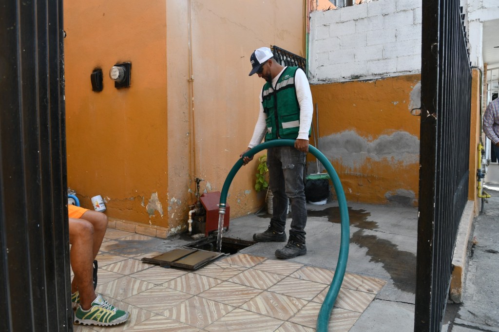 GOBIERNO ESTATAL REFUERZA ABASTECIMIENTO DE AGUA MEDIANTE&nbsp;PIPAS