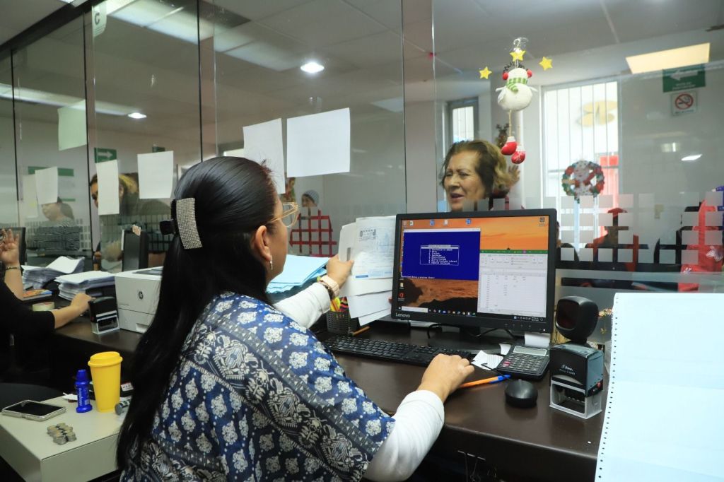 Adultos mayores pueden aprovechar descuentos en el pago del predial que ofrece el Gobierno de la&nbsp;Capital