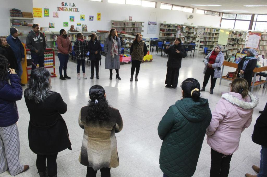 Personal de Educación del Gobierno de la Capital se capacita para otorgar servicios de&nbsp;calidad