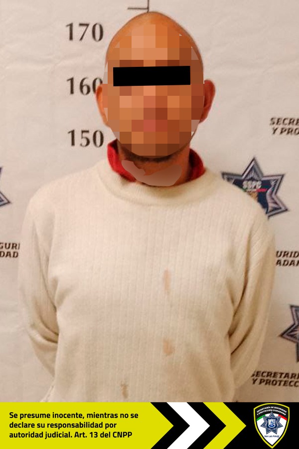 Oficiales de Guardia Municipal detienen a un hombre señalado de daños a un vehículo