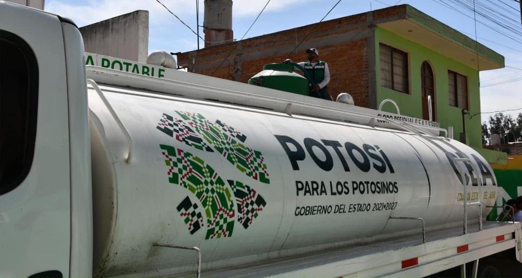 ARRANCARÁ RICARDO GALLARDO DISTRIBUCIÓN GRATUITA DE AGUA A LOS HOGARES CON NUEVAS&nbsp;PIPAS