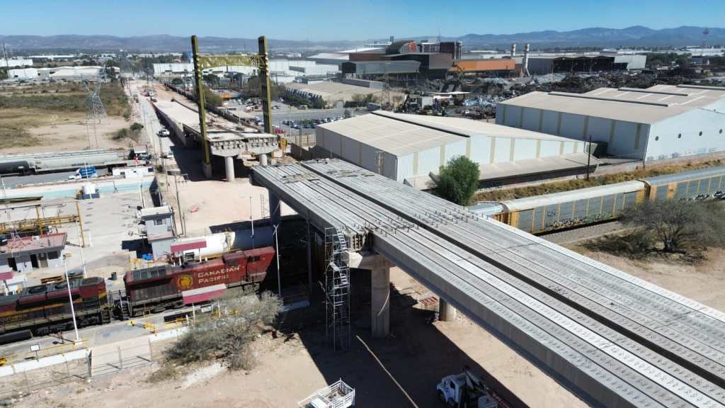 REPORTA EJECUTIVO ESTATAL AVANCE SUPERIOR AL 70 POR CIENTO DE LA RUTA&nbsp;ALTERNA