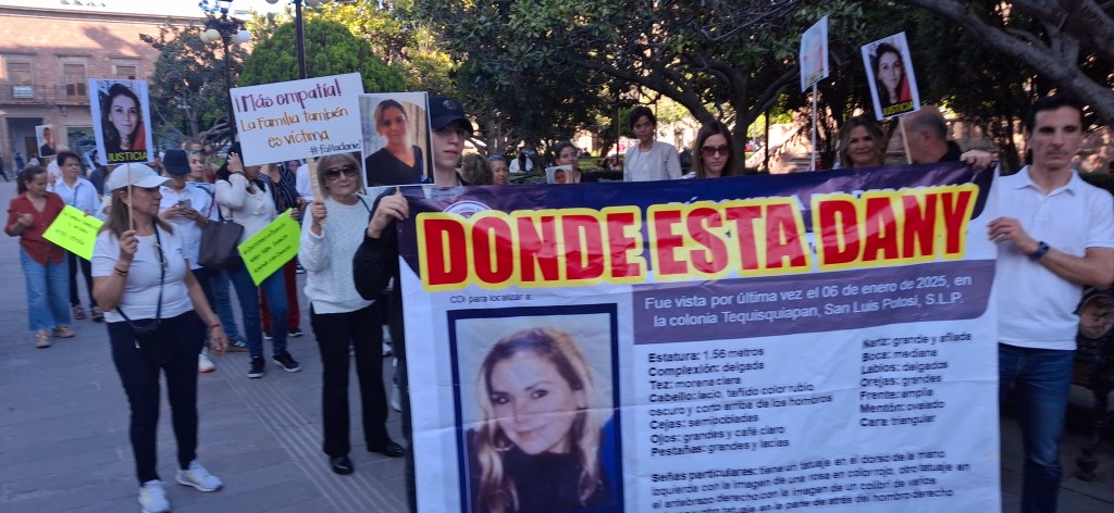 MARCHAN POR LA DESAPARICIÓN DE DANIELA MARTEL OROZCO.PIDEN QUE SU CASO SEA INVESTIGADO CON PRESPECTIVA DE&nbsp;GÉNERO