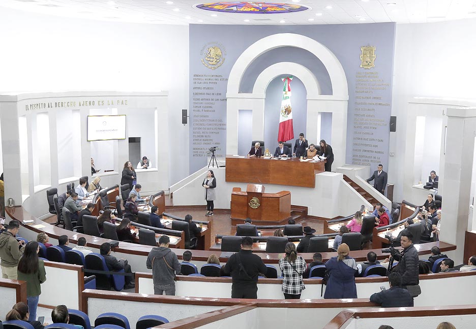 SE GARANTIZA EL DERECHO A RECIBIR ALIMENTOS, SIENDO ESTE IMPRESCRIPTIBLE AL SOLICITARSE DE MANERA&nbsp;RETROACTIVA