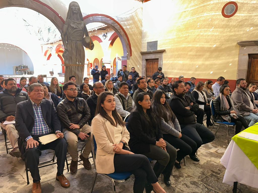 VILLA DE POZOS CAPACITA A FUNCIONARIOS&nbsp;PÚBLICOS