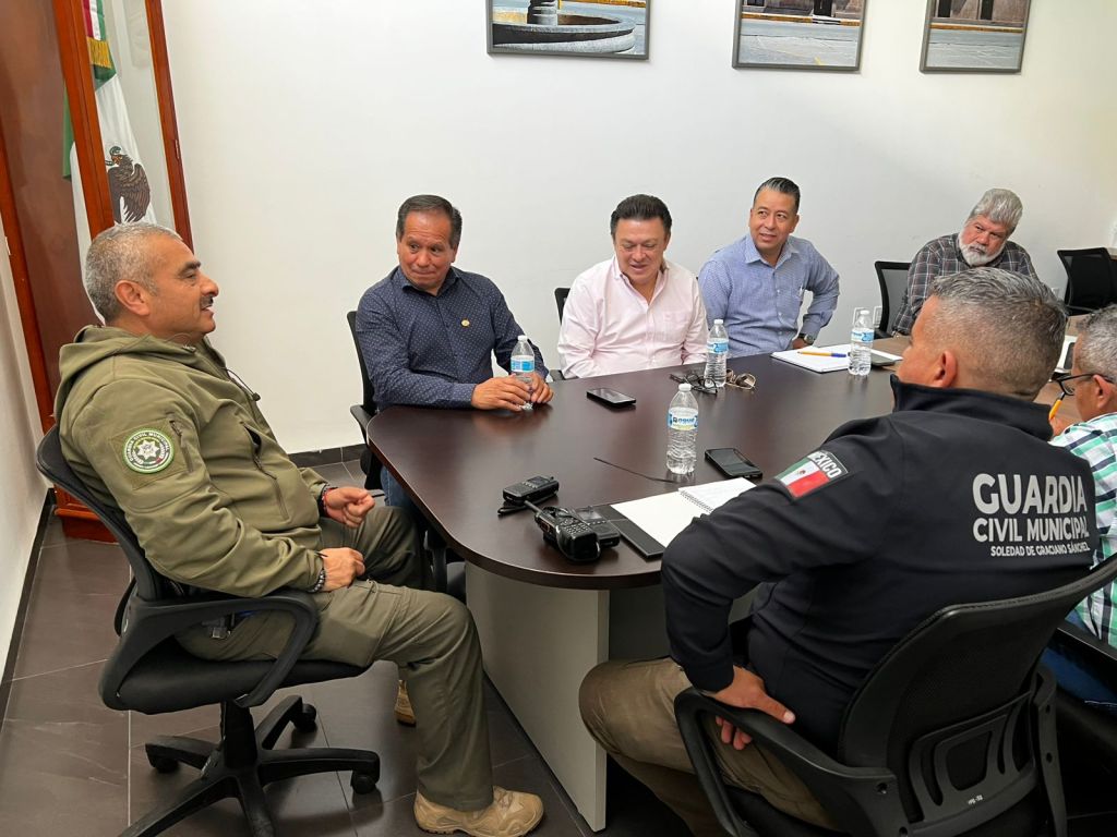 GUARDIA CIVIL DE SOLEDAD RENUEVA MESAS DE TRABAJO CON EL SECTOR&nbsp;TRANSPORTISTA