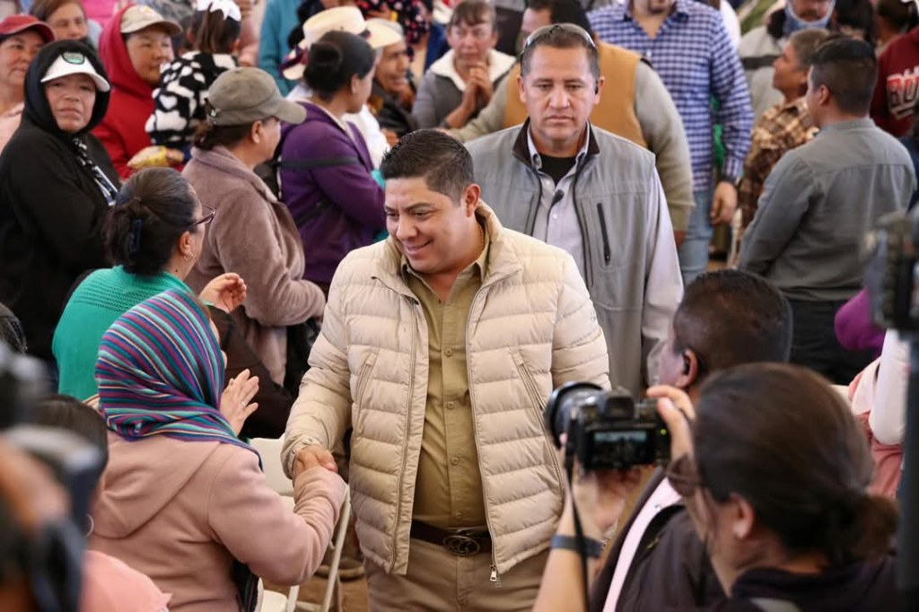 FAMILIAS RECONOCEN A RICARDO GALLARDO POR APOYOS ALIMENTARIOS Y OBRAS EN VILLA DE&nbsp;RAMOS