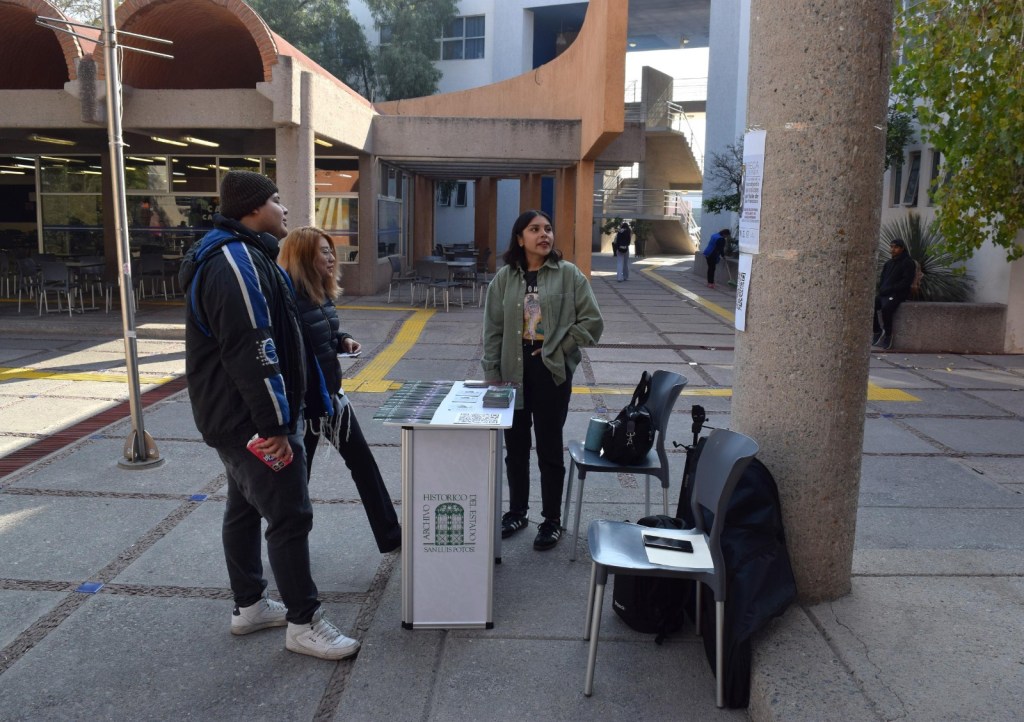 EL ESTADO FORTALECE VINCULACIÓN DEL ARCHIVO HISTÓRICO CON LA COMUNIDAD&nbsp;ESTUDIANTIL